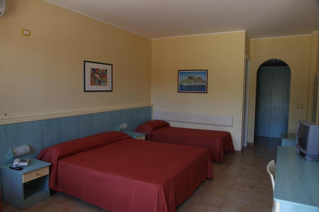 Hotel Villaggio Calaghena Montepaone Eksteriør billede